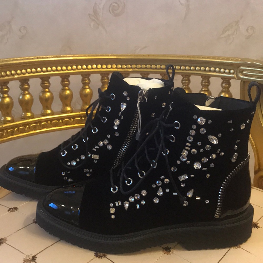 Giuseppe Zanotti Crystal Ankle Boots Size 37 1/2